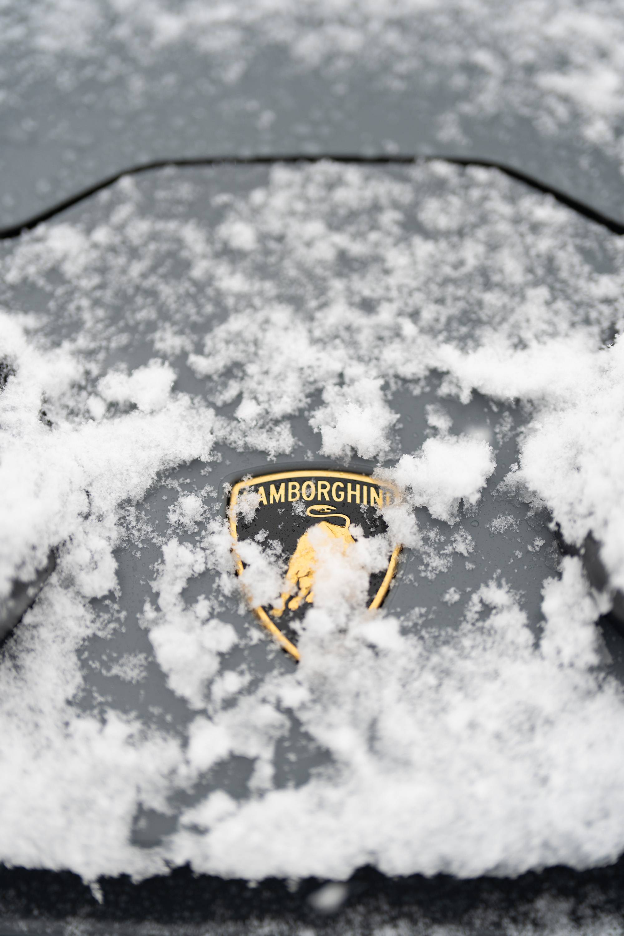 Accademia - Neve | Lamborghini.com