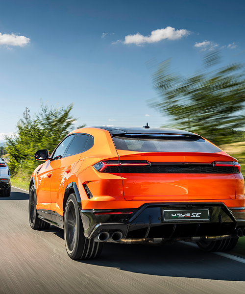 Lamborghini Urus- スペック、写真、ビデオ