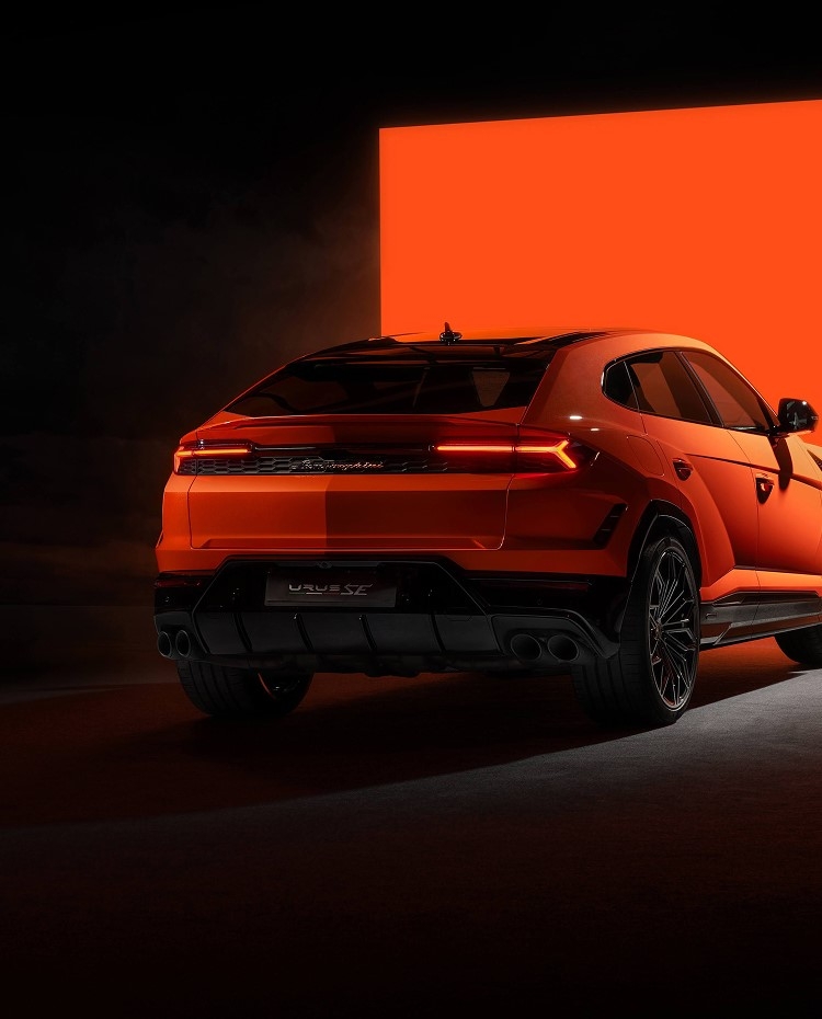 Lamborghini Urus SE | Lamborghini.com