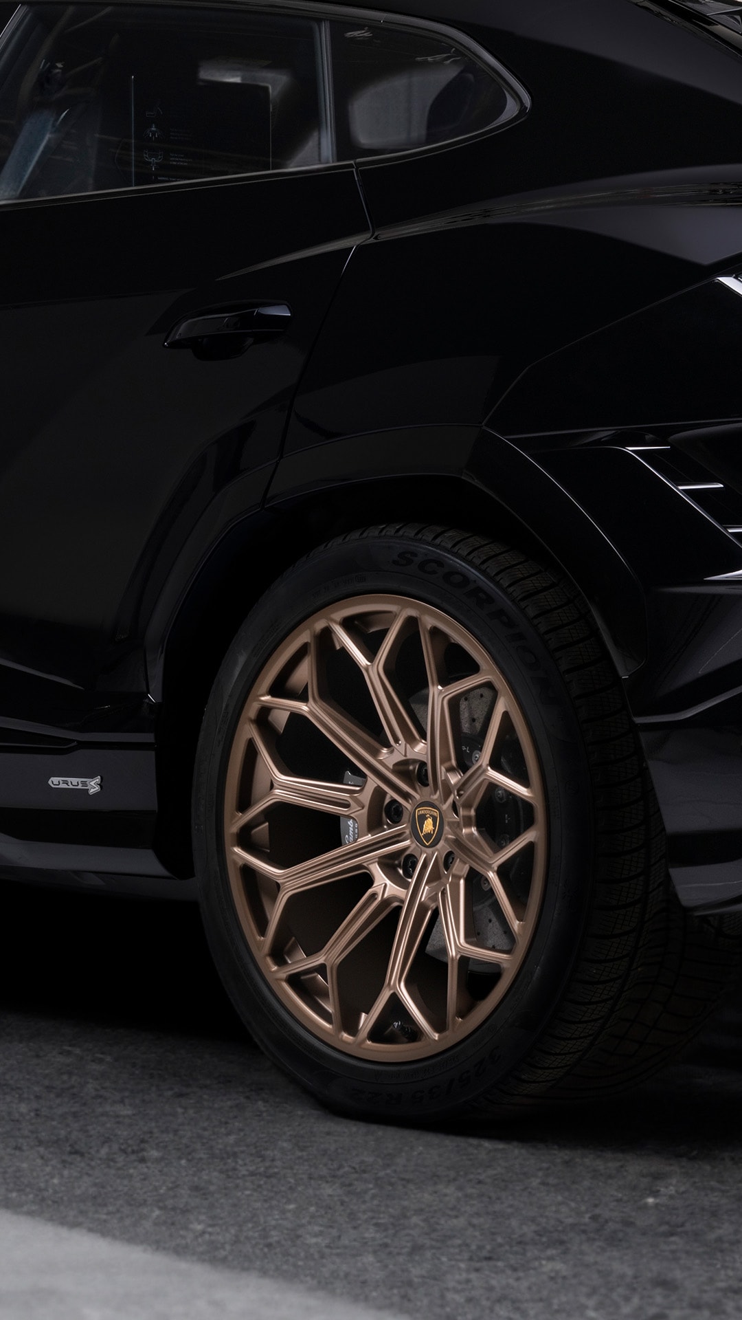 PNNNU Für Lamborghini Urus 2021 Leder-Autoschlüssel-Etui-Abdeckung Mit  Auto-Logo Autoschlüsselhalter Tasche Intelligenter Schlüsselhalterschutz  Schlüsselanhänger Zubehör: : Auto & Motorrad
