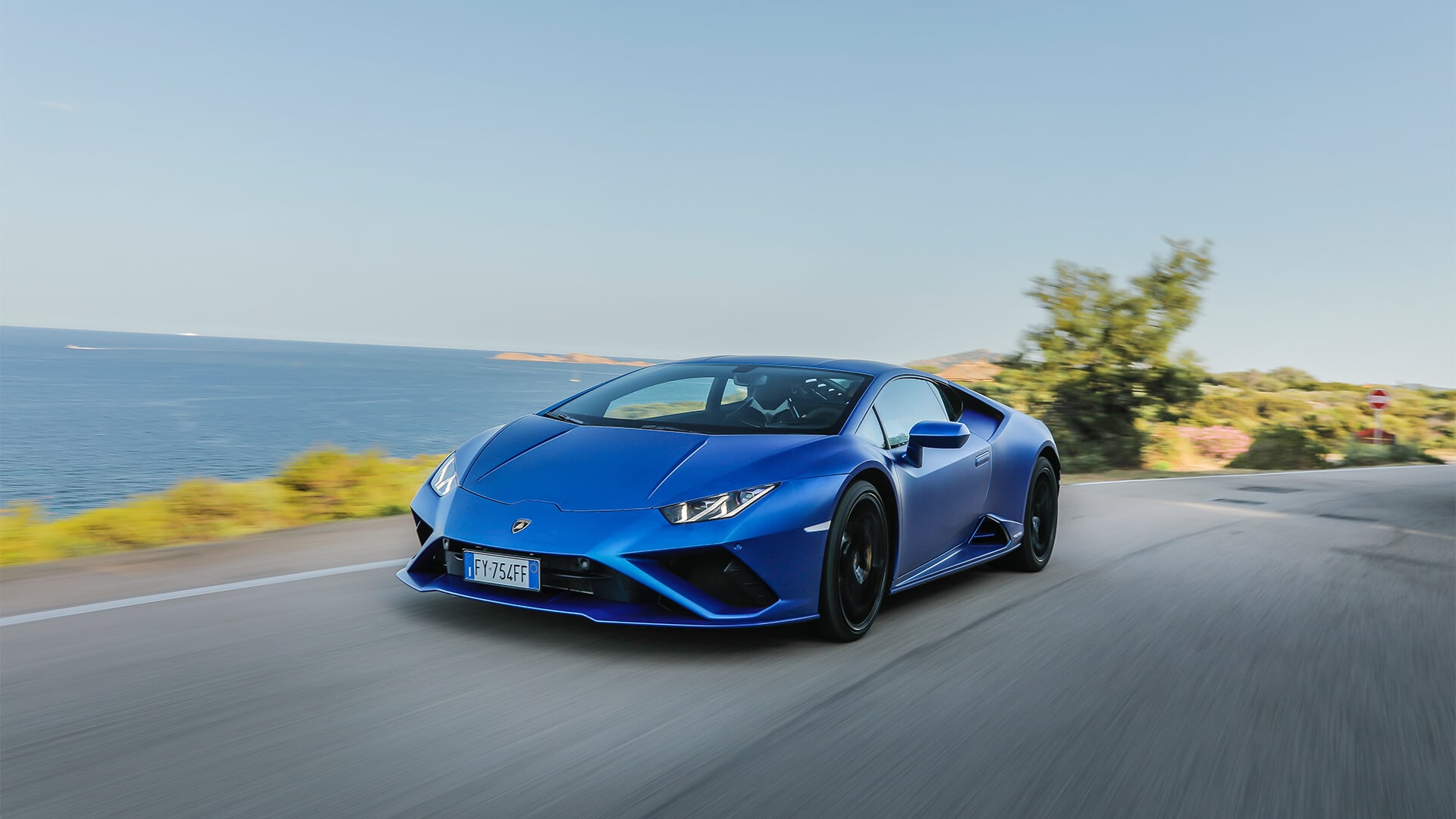 City Life Org - Lamborghini Lounge returns to Porto Cervo: live premier of  Huracán EVO RWD Spyder with an exclusive Colours and Stars dinner by Mauro  Colagreco