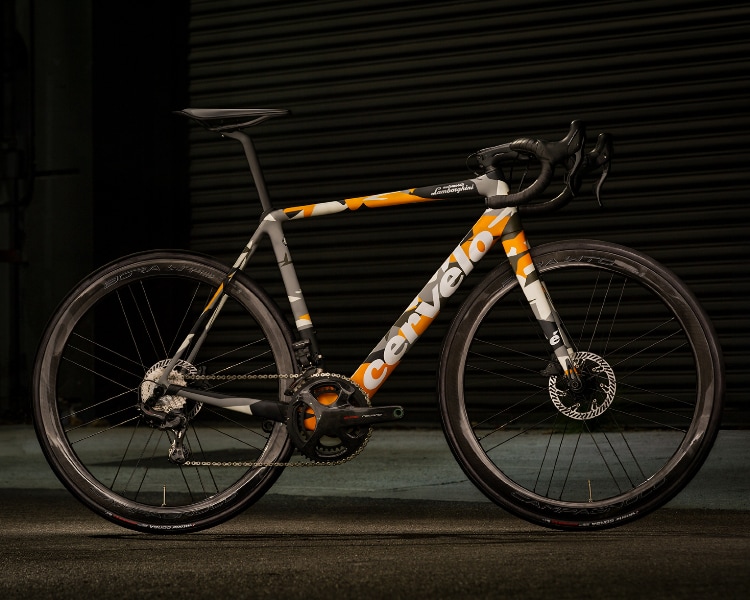 Lamborghini and Cervélo design the new exclusive R5 bicycle