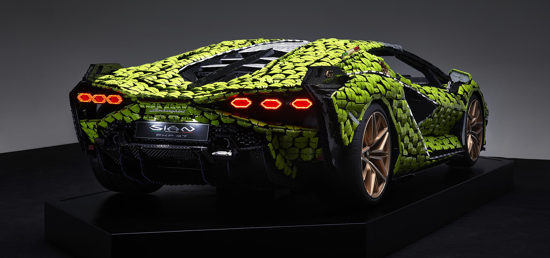 LEGO®: llega el Lamborghini Sián FKP 37 en su tamaño natural
